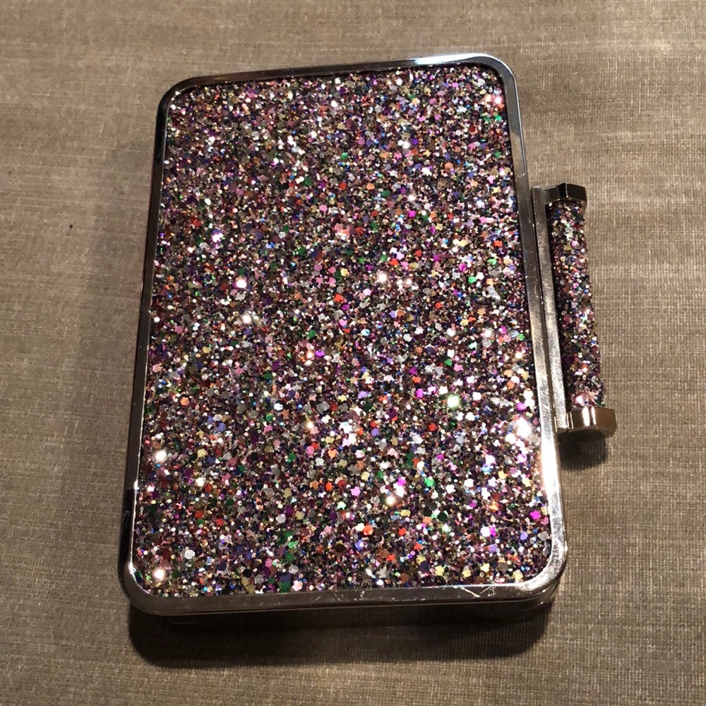 Gently Used, Glitter, Nine West, snap clutch 💗